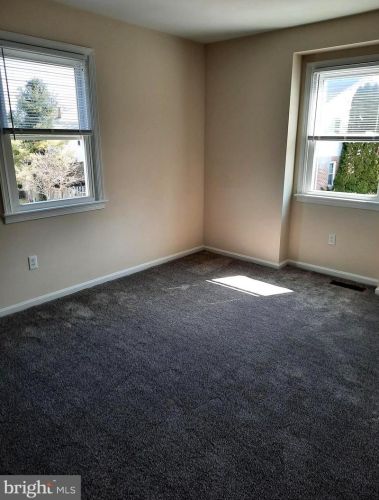 946 Allenview Dr, Navy Sup Dpt PA  17055-8605 exterior