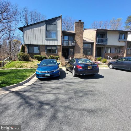 8560 Gwynedd Way, Springfield VA  22153-3422 exterior