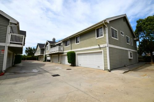 22031 Main St, Long Beach, CA 90745-2971