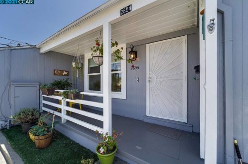 2854 Mcbryde Ave, Richmond CA  94804-1247 exterior