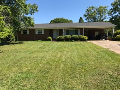 804 Surry Dr, Shelby NC  28152-7140 exterior