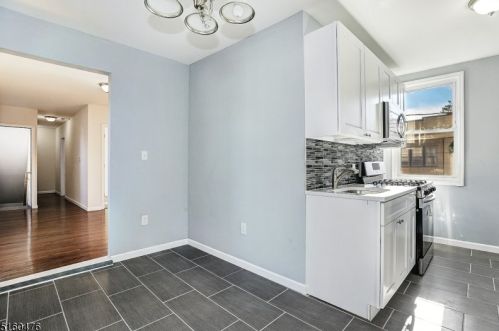 287 Sanford St, East Orange NJ  07018-1018 exterior