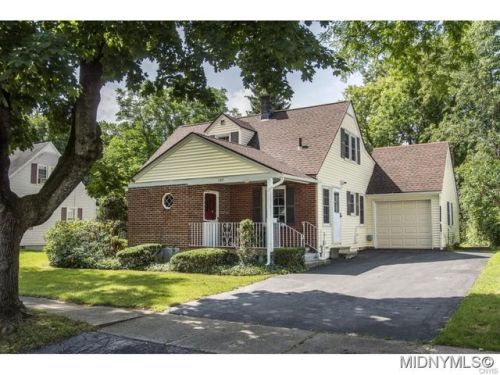 120 Kensington Dr, Utica, NY 13501-6305