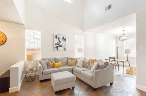 32290 Calle Avella, Temecula CA  92592-3860 exterior