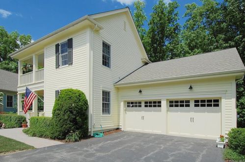 17 Long House Rd, Warwick, NY 10990-3568