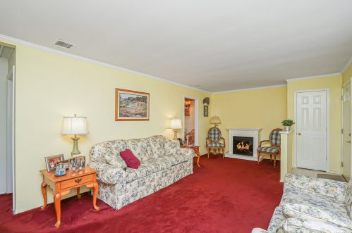 52 Colony Dr, West Sayville NY  11796-1619 exterior