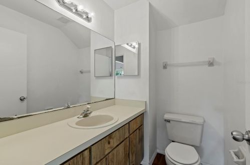 247 Alston Dr, Orlando FL  32835-6022 exterior