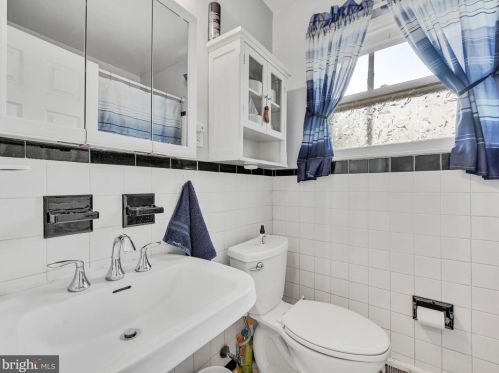 612 Beechwood Rd, Willow Grove PA  19090-1304 exterior