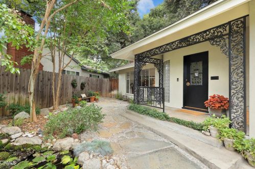 35 Monterey Ln, Sierra Madre, CA 91024-2101