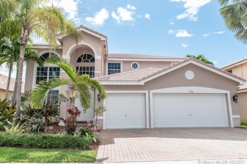 3550 177th Ave, Hollywood FL  33029-1681 exterior