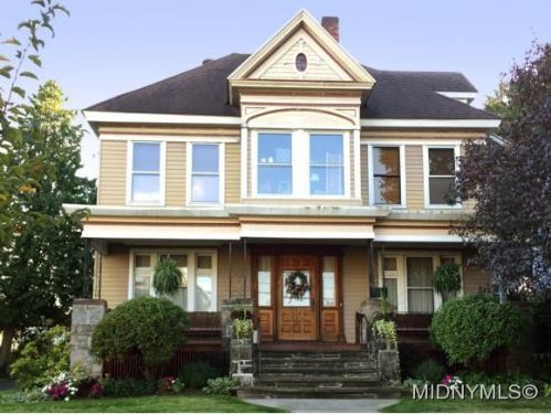 724 Rutger St, Utica, NY 13501-2508