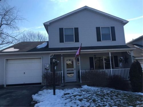 7361 Hillcrest Ln, Slatington PA  18080-2137 exterior