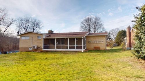 118 Glenwood Ave, Evans City PA  16033-9308 exterior