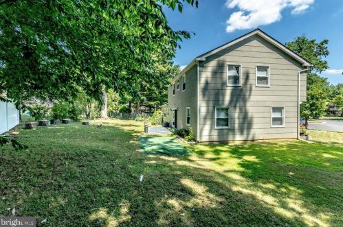 9 Emerald Ct, Willingboro NJ  08046-2272 exterior