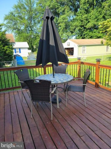 10 Varmar Dr, New Castle DE  19720-2036 exterior