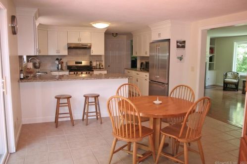 121 Jerry Daniels Rd, East Hampton CT  06447-1230 exterior