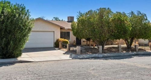 44220 Benald St, Lancaster, CA 93535-3972