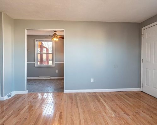 12 Time St, North Providence RI  02904-4721 exterior