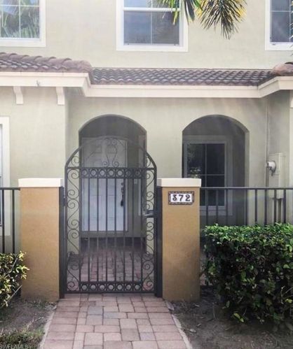 372 Lake Monterey Cir, Boynton Beach, FL 33426-8444