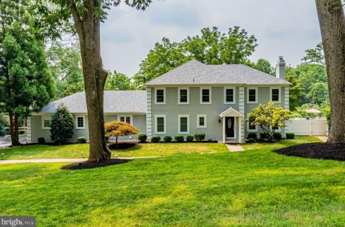 175 Hunt Valley Cir, Berwyn, PA 19312-2301
