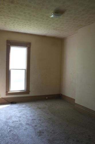 314 Cherry St, Washington Ch OH  43160-2220 exterior