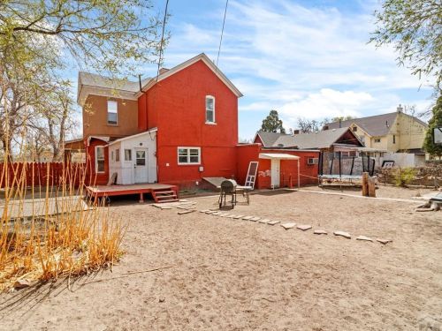 1031 Lake Ave, Pueblo CO 81004-2846 exterior