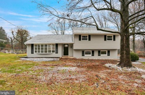 1331 Sheep Hill Rd, Pottstown, PA 19465-7349