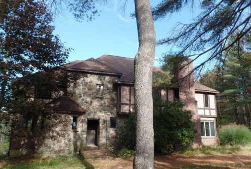 1903 Glenwood Rd, Vestal, NY