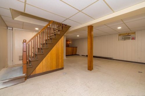 87 Geer Ave, Norwich CT  06360-6831 exterior