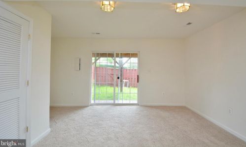 14346 Madrigal Dr, Woodbridge VA  22193-5958 exterior
