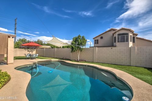 1915 Campbell Ave, Gilbert AZ 85234-7914 exterior