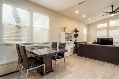 123 Ford St, Ukiah CA  95482-4011 exterior
