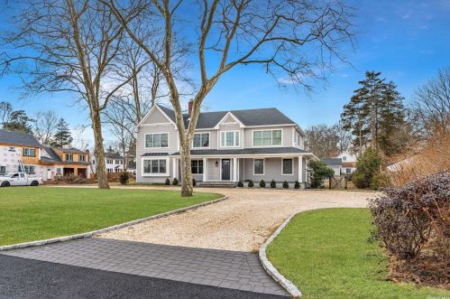 24 Indian Run, East Quogue, NY 11942-4951