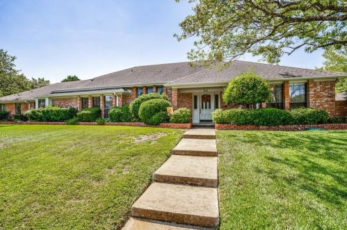 926 Green Tree Ln, Duncanville, TX 75137-2924