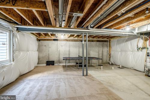 243 Caldwell Cir, Downingtown PA  19335-4927 exterior