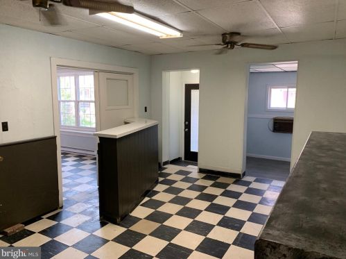 1723 Paxton St, Harrisburg PA 17104-2636 exterior