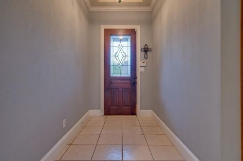 6109 Gateridge Dr, Lewisville TX  75028-2396 exterior
