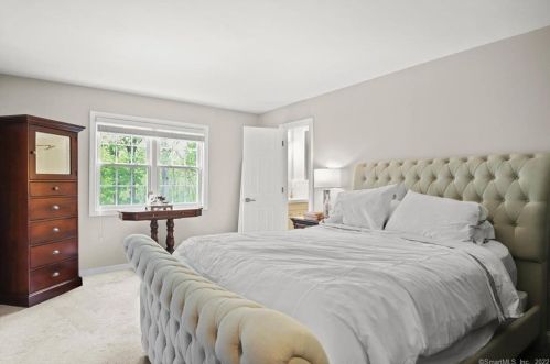 128 Garwood Rd, Bridgeport CT  06611-2220 exterior