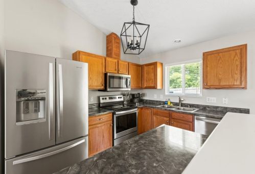 3317 Brodbeck Pl, Cincinnati OH 45211-8097 exterior