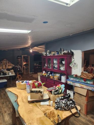 843 Greensburg Pike, West Newton PA  15089-3004 exterior