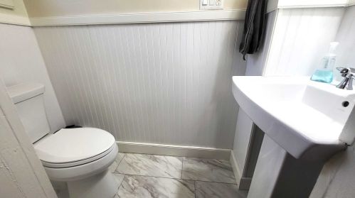 22 Ml Ave, Middletown NY  10940-5220 exterior