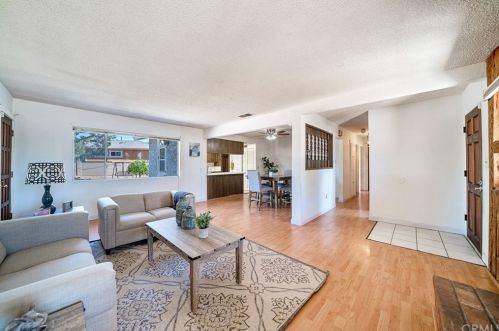 13371 Neptune Ct, Garden Grove CA  92843-2724 exterior