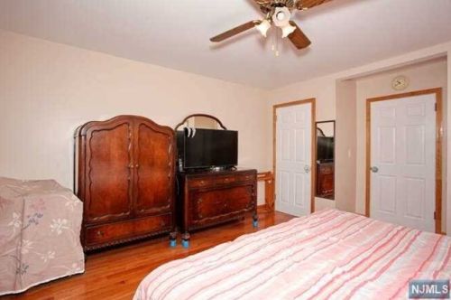 144 Main St, Ridgefield Park NJ  07660-1256 exterior