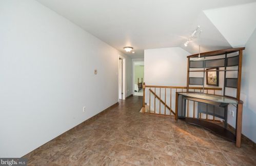 209 Knapp Rd, Lansdale PA 19446-1731 exterior