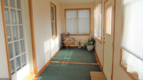 447 Robins St, Roselle, NJ 07203-1808