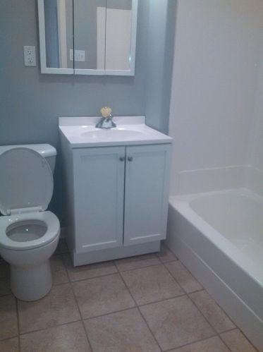 2738 Bartlett Ave, Milwaukee WI  53211-3503 exterior