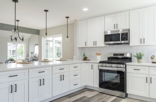 8576 Andromeda Rd, San Diego CA  92126-1802 exterior