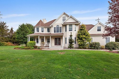 95 Shore Ln, Peconic, NY 11958-1753