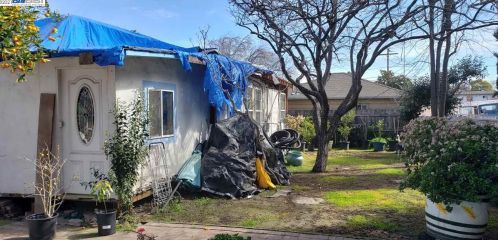 2761 Halsey Ave, Redwood City, CA 94063-3457