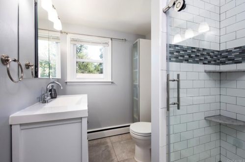 61 Grant Pl, Thornwood NY  10594-1435 exterior